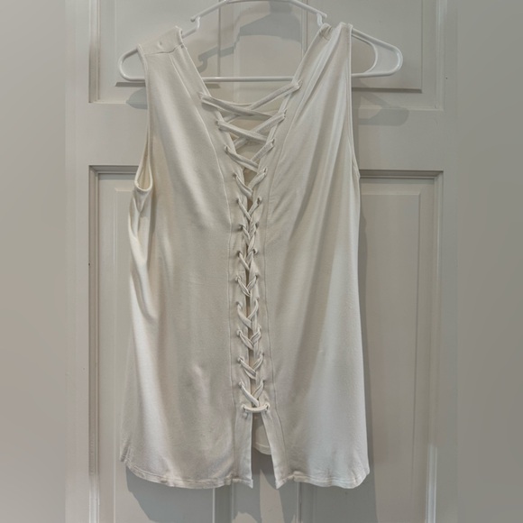 Cable & Gauge - Laced-Up Back V- Neck Tank- Ivory Size M - Picture 6 of 14